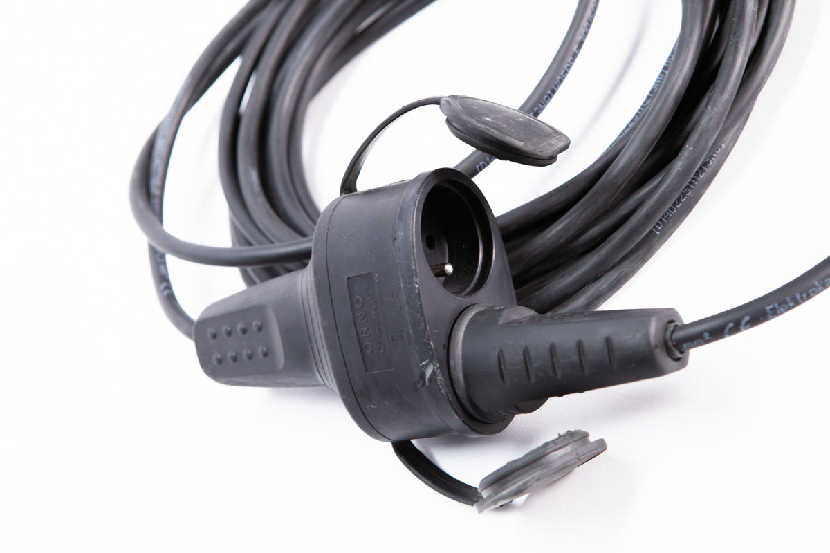 Prodlužovací kabel 230V 2 zásuvky 3 metry černý