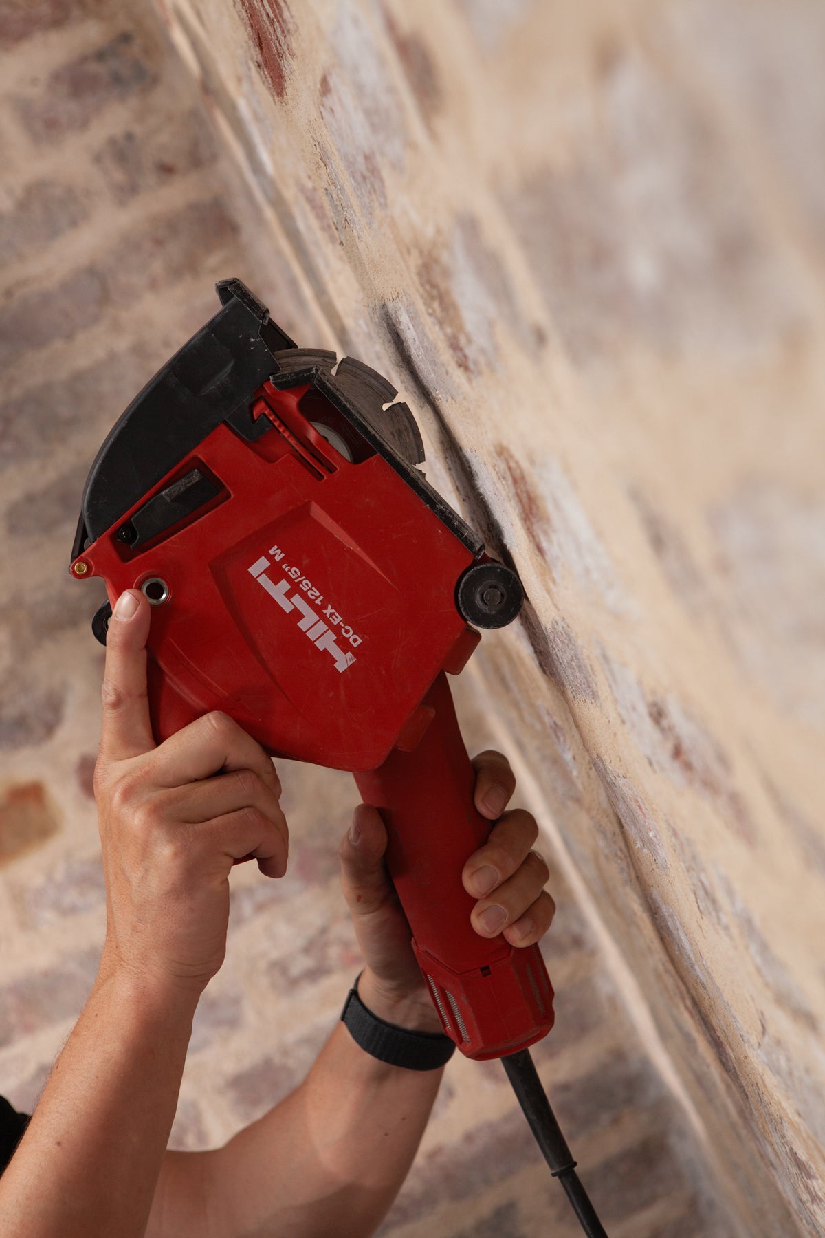 Drážkovačka Hilti